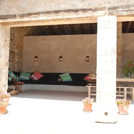Borras Luxury Villa *