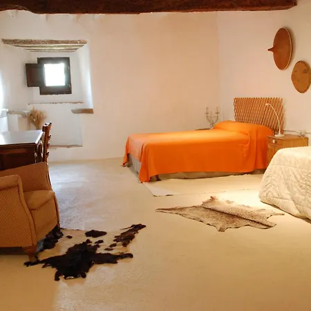 Borras Luxury Villa *
